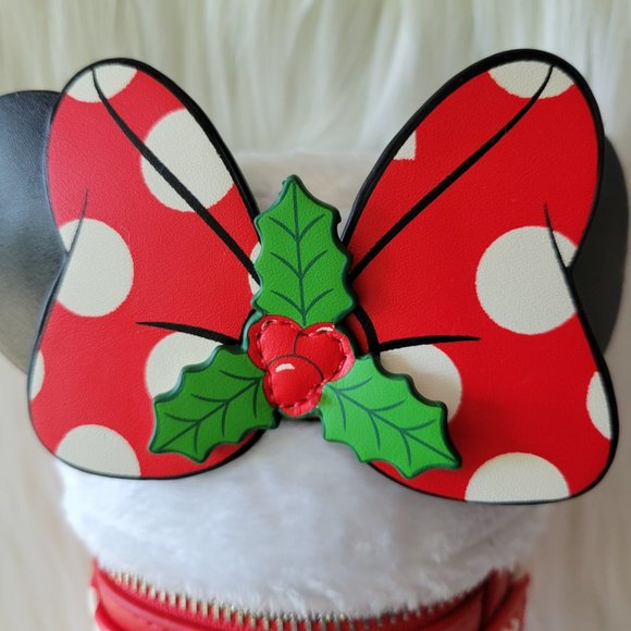 Loungefly Minnie Mouse Stocking Crossbody Bag - Picture 10 of 13